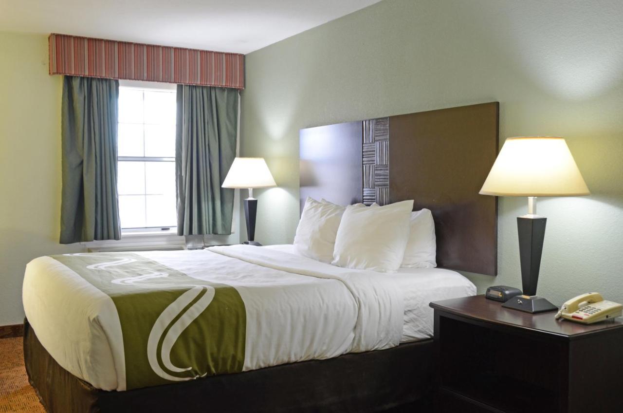 Quality & Hotel *